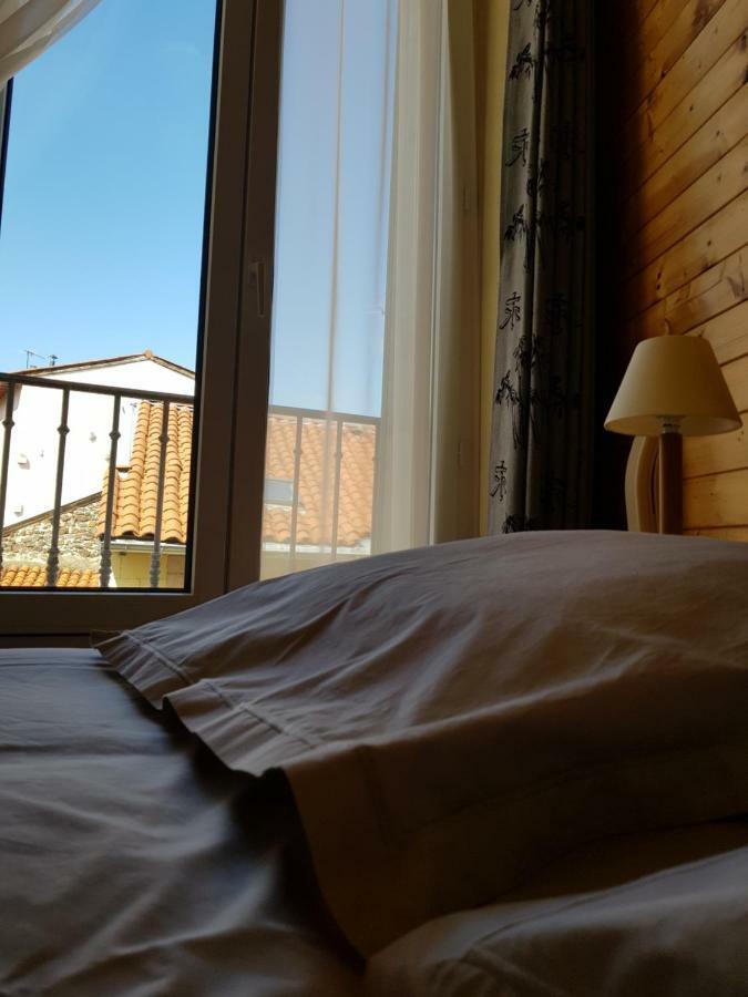 Dyke Hotel 2*