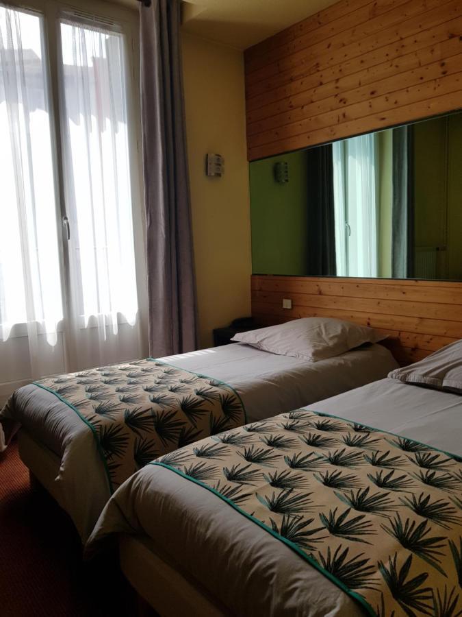 Dyke Hotel